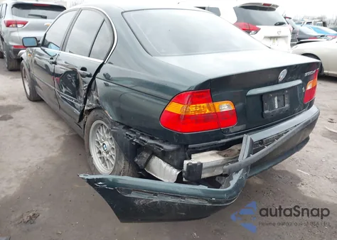 2003 BMW 330Xi z USA, uszkodzony, nr VIN WBAEW534X3PG20561